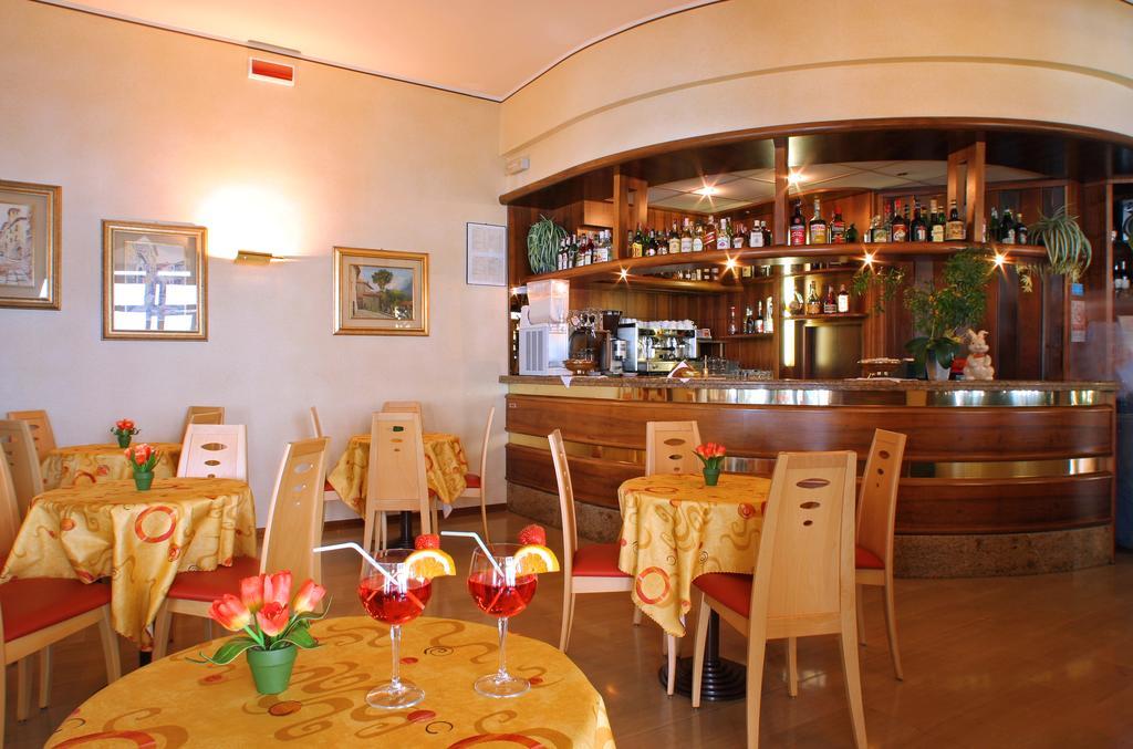 Villa Anna Apartments Tremosine Bagian luar foto
