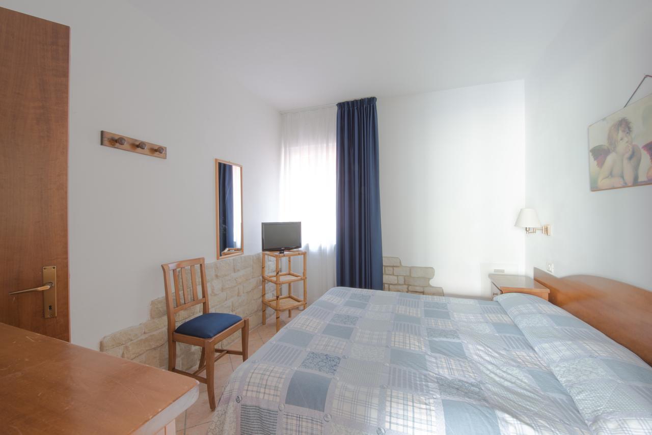 Villa Anna Apartments Tremosine Bagian luar foto