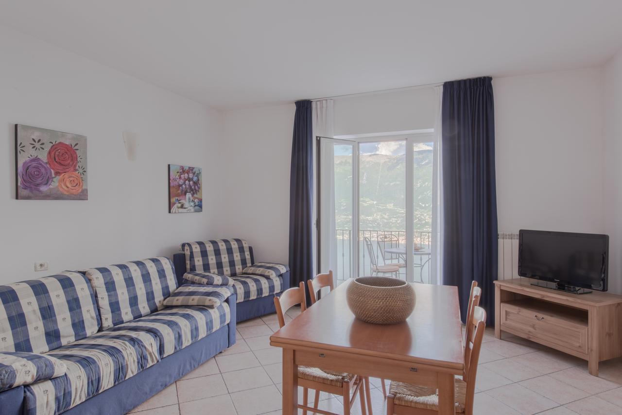 Villa Anna Apartments Tremosine Bagian luar foto